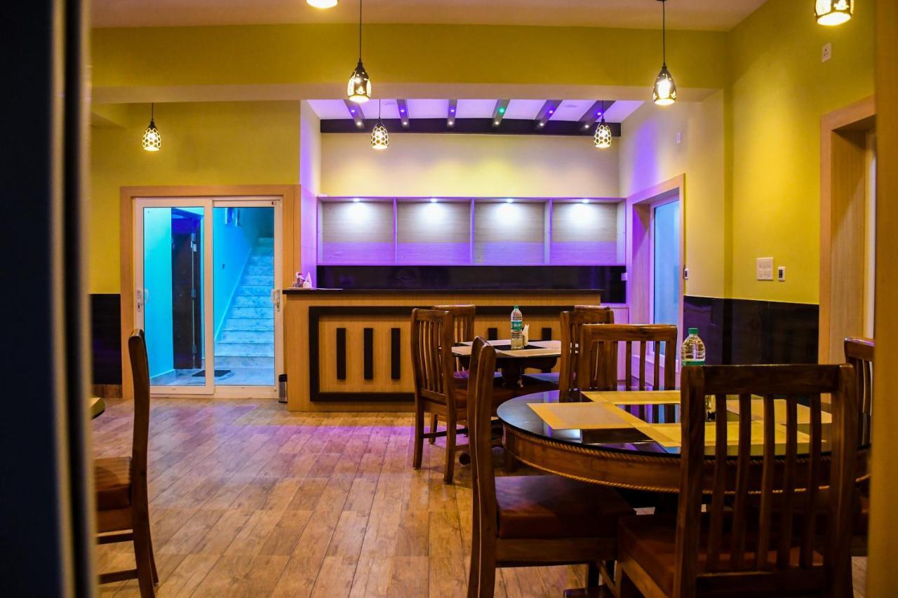 Hotel Unique Shantiniketan Sri Niketan Zewnętrze zdjęcie