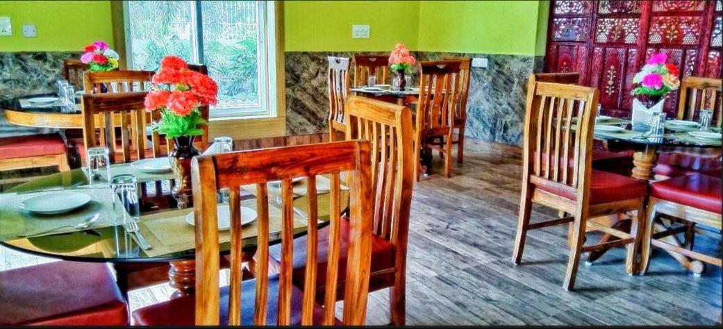 Hotel Unique Shantiniketan Sri Niketan Zewnętrze zdjęcie